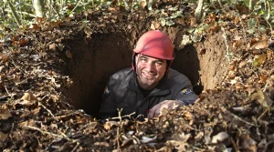 Coincée dans un terrier de blaireau lors d’une battue, une chienne de chasse sauvée grâce à une intervention